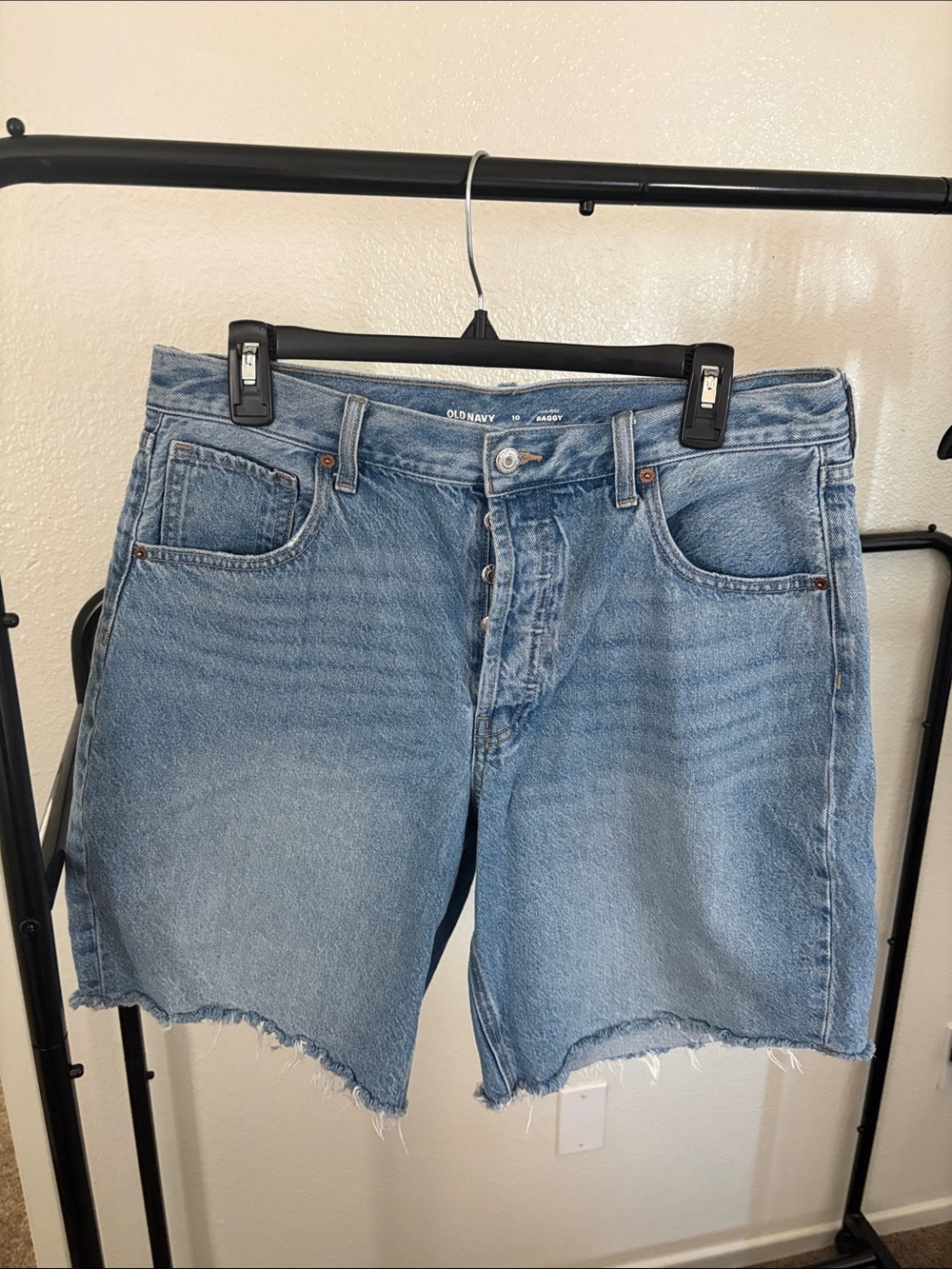 Old Navy Mid Rise Baggy Jorts Size 10